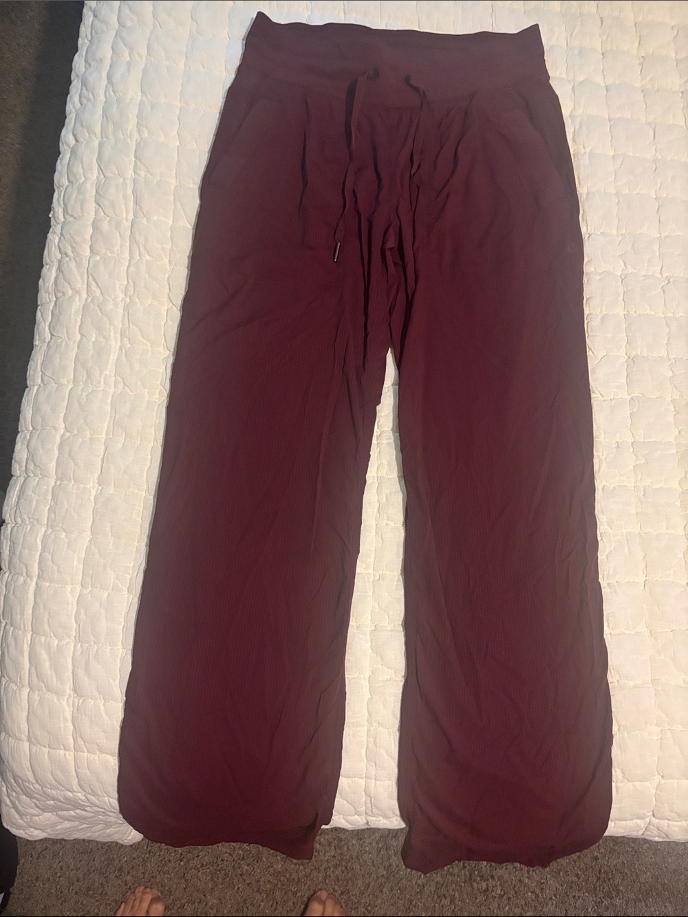 Lululemon Women’s  Pull-On Jogger Pants with Drawstring Waist